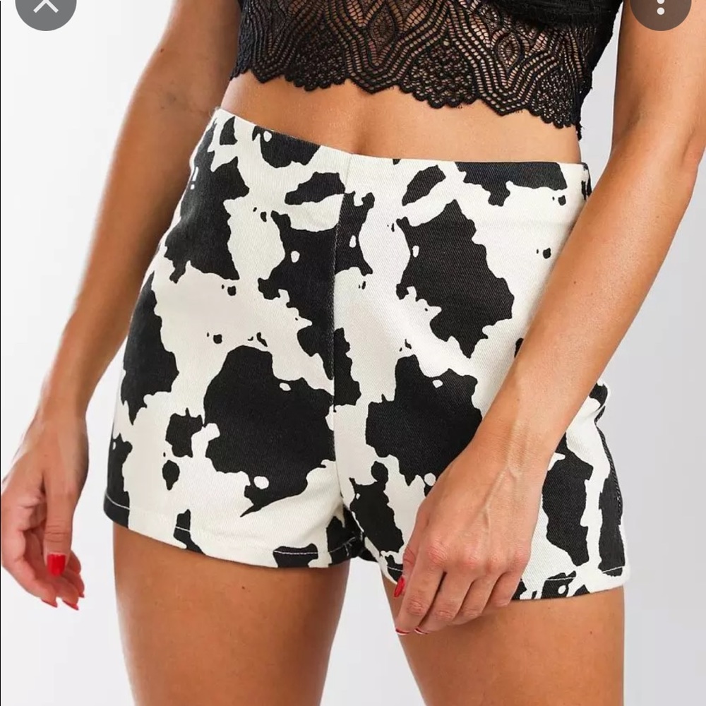Lelis Cow print Shorts NWT